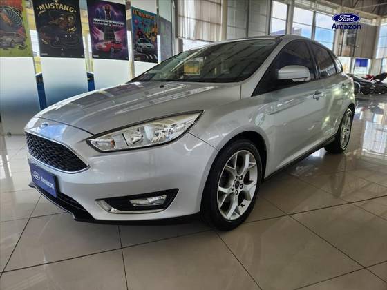 FORD FOCUS 2.0 SE PLUS 16V FLEX 4P POWERSHIFT FORD FOCUS 2.0 SE PLUS 16V FLEX 4P POWERSHIFT